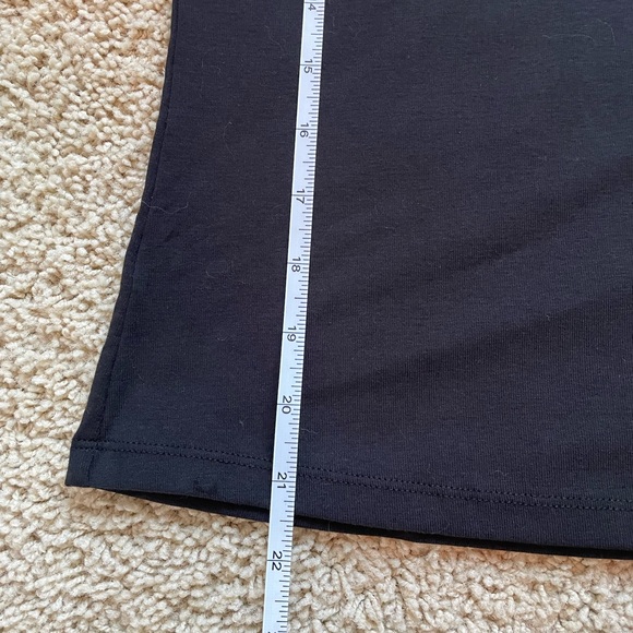 Ann Taylor ruffled tank - Picture 5 of 6